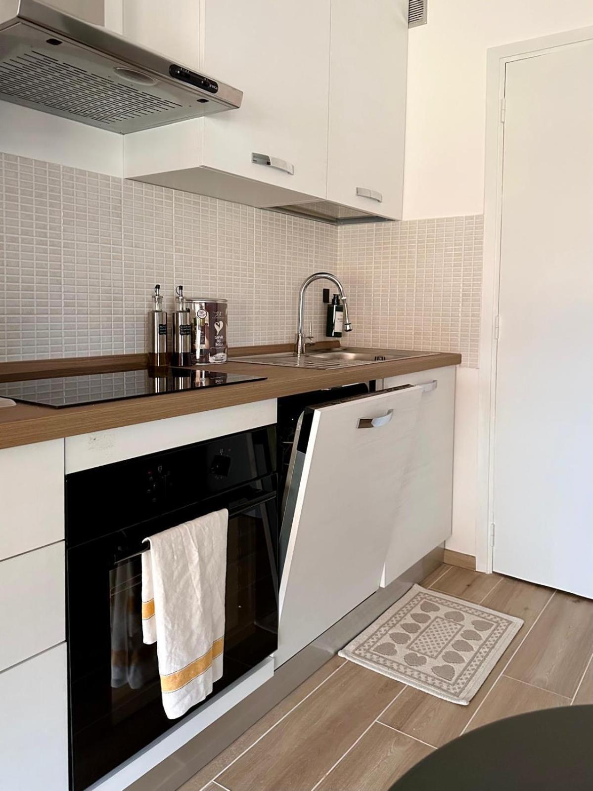 Studio Kialeo Pres De La Plage Avec Parking Roquebrune-Cap-Martin Eksteriør bilde